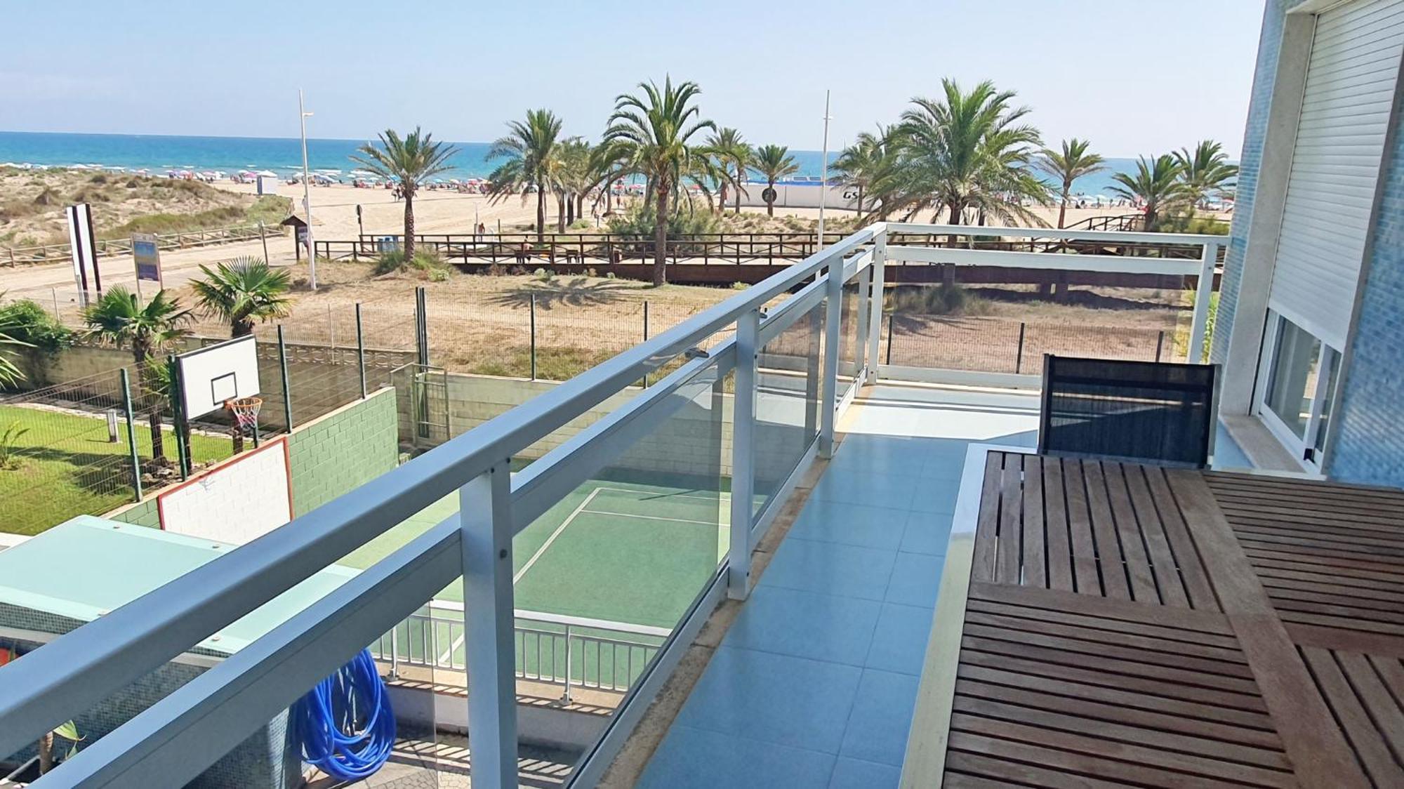 Aigua Blava Primera Linea - Alquiler Solo Familias Playa de Gandia Ngoại thất bức ảnh