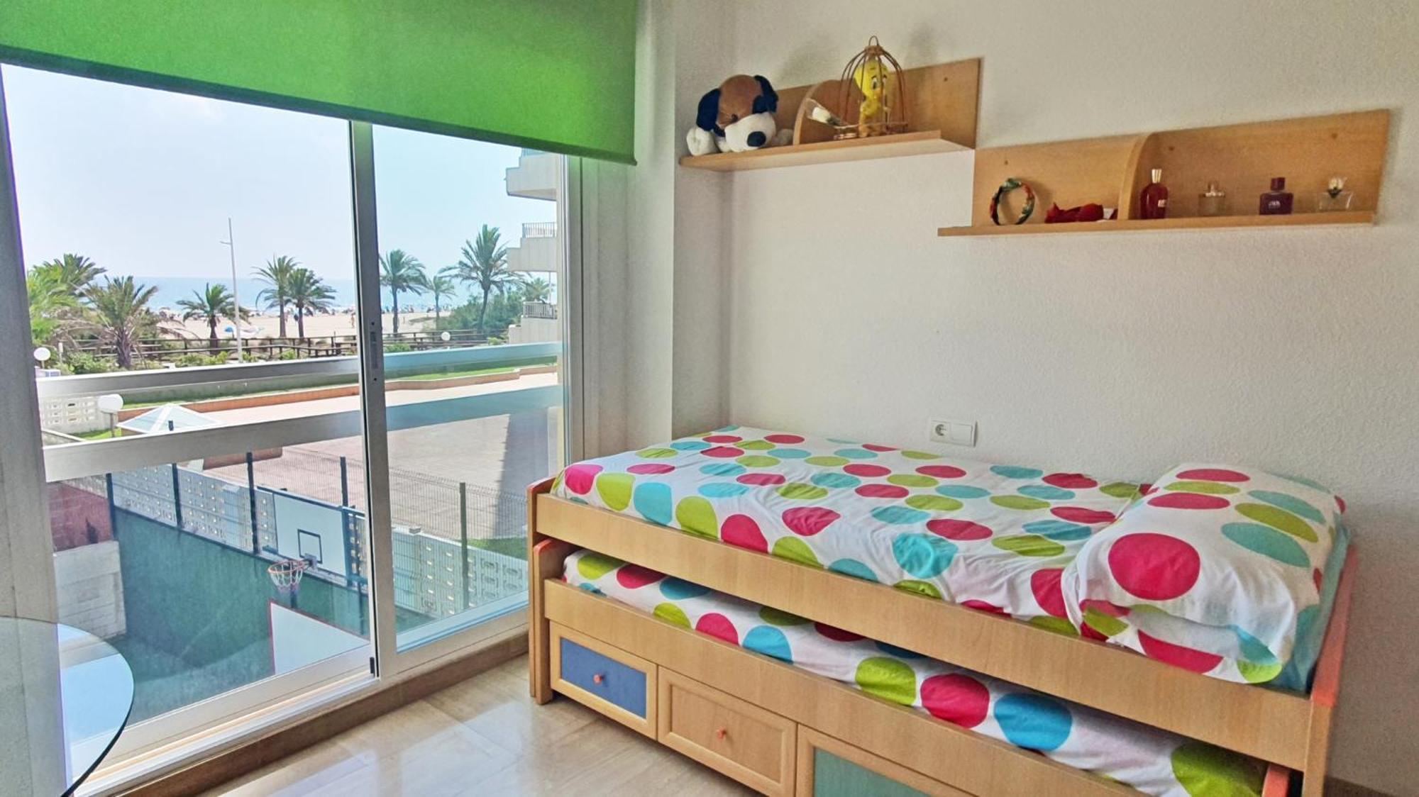 Aigua Blava Primera Linea - Alquiler Solo Familias Playa de Gandia Ngoại thất bức ảnh