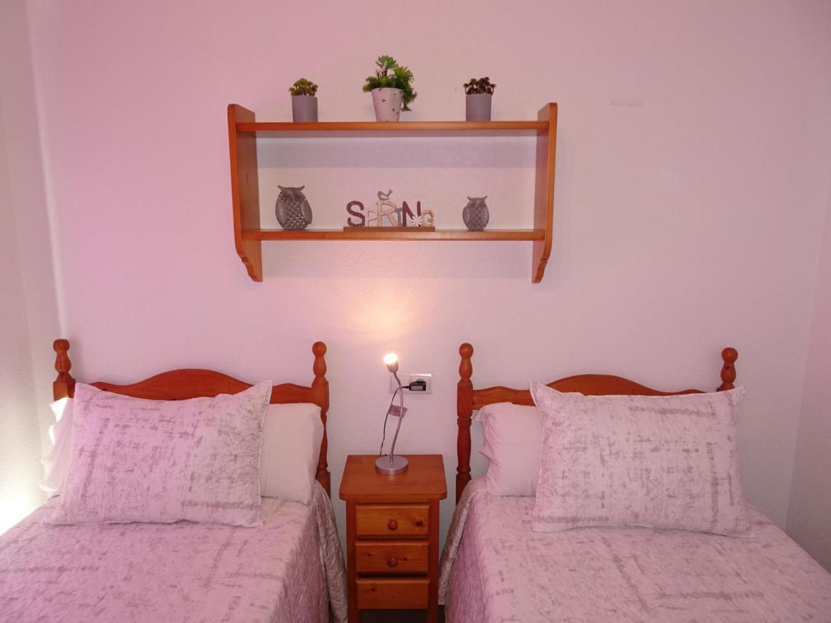 Aigua Blava Primera Linea - Alquiler Solo Familias Playa de Gandia Ngoại thất bức ảnh